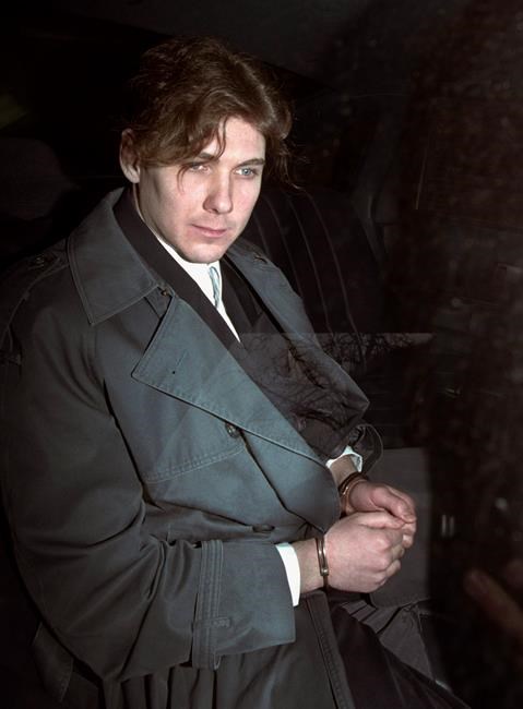 Paul Bernardo to stand trial on weapon possession charge in Napanee | iNFOnews.ca