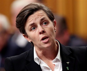 Status of Women Canada approved few projects focused on aboriginal women | iNFOnews.ca CP30803576