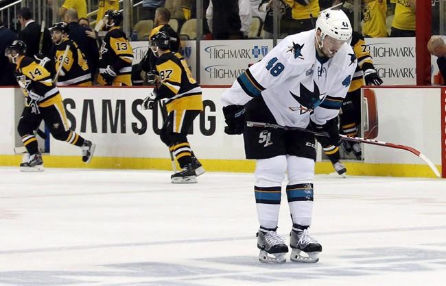 Hertl the latest to withdraw with injury; opts to put NHL club "first" | iNFOnews.ca CP1136791166