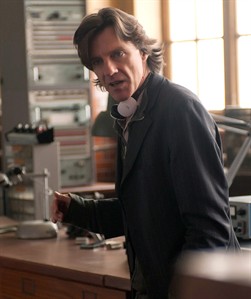 'Theory of Everything' director says Hawking's voice a 'gift' to biopic | iNFOnews.ca