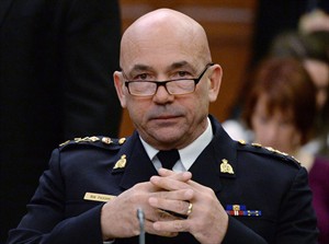 RCMP investigating suspected extremists heading abroad, returning from fights | iNFOnews.ca CP30210438