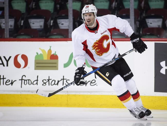 Diaper duty and kid chauffeur, home life doesn't halt in NHL post-season | iNFOnews.ca