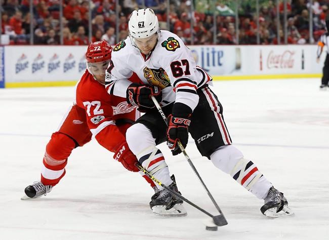 Canucks acquire Tanner Kero for Michael Chaput in trade with Blackhawks | iNFOnews.ca