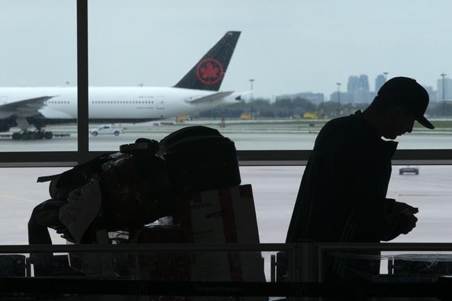 Garneau 'disappointed' in airlines' move against new passenger bill of rights | iNFOnews.ca
