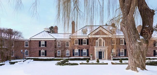 Conrad Black reaches settlement with CRA over tax liens on his mansion | iNFOnews.ca CP1980032507