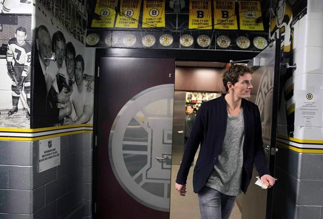 Canucks sign highly-coveted scorer Loui Eriksson to six-year contract | iNFOnews.ca