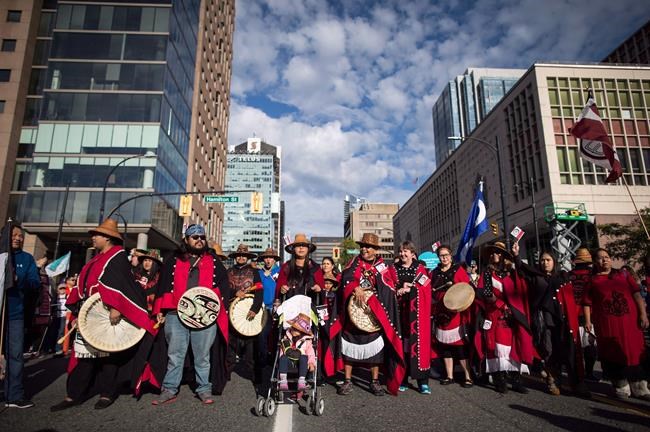 Indigenous Peoples paradox: Aboriginals younger, but getting old, census finds | iNFOnews.ca