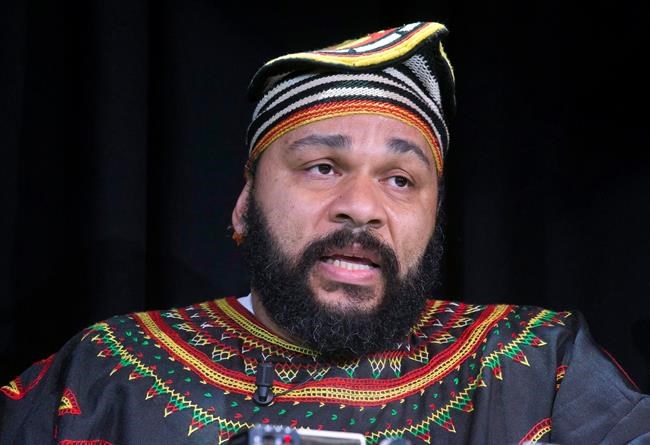Controversial comedian Dieudonne to land in Montreal Tuesday for sold-out shows | iNFOnews.ca
