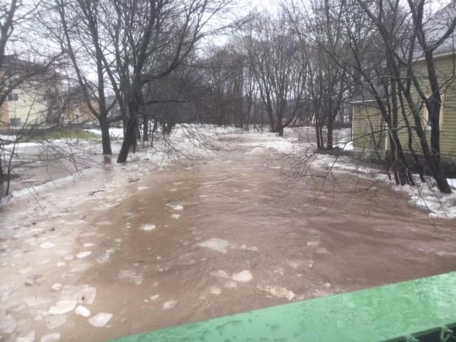 N.S. town closely watching water levels after cars frozen in flash flood | iNFOnews.ca