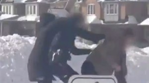 Union defends cop's handling of violent struggle with teen girls caught on video | iNFOnews.ca CP31946872