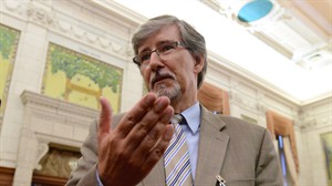 Companies must be transparent with customers, privacy watchdog says | iNFOnews.ca CP29577026