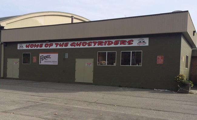 NHL hockey teams helps Fernie, B.C., recover from ice rink tragedy | iNFOnews.ca NHL hockey teams helps Fernie, B.C., recover from ice rink tragedy | iNFOnews.ca