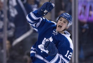 Flames sign goaltender Jonas Hiller, forward Mason Raymond | iNFOnews.ca CP28978432