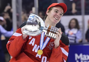 McDavid comes down from high of winning world junior gold, gets back to work | iNFOnews.ca CP31413255