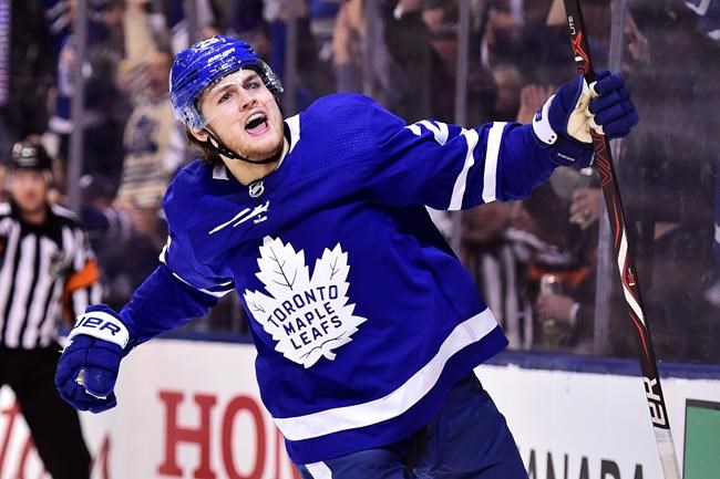 Cutting it Close: Nylander inks 6-year extension with Leafs just before deadline | iNFOnews.ca