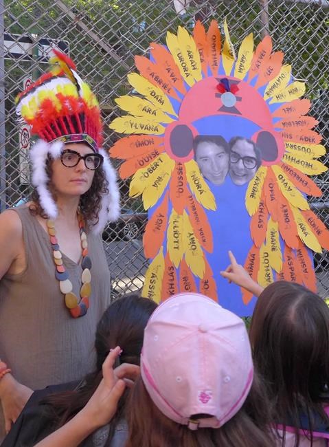 Aboriginal headdresses distributed on 1st day of school rile Montreal mother | iNFOnews.ca