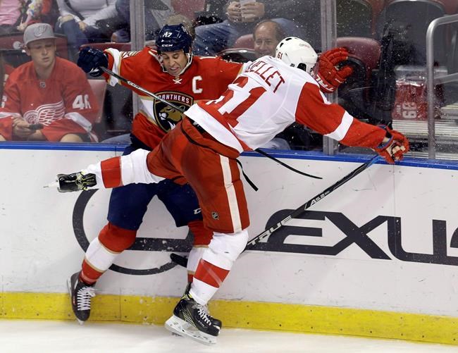 Meet Derek MacKenzie of the Florida Panthers, the NHL's most anonymous captain | iNFOnews.ca