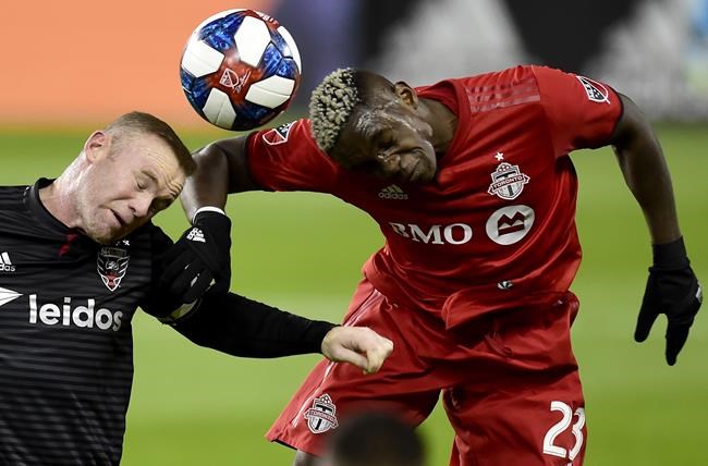 Toronto FC signs French-born defender Chris Mavinga to contract extension | iNFOnews.ca CP1179360506