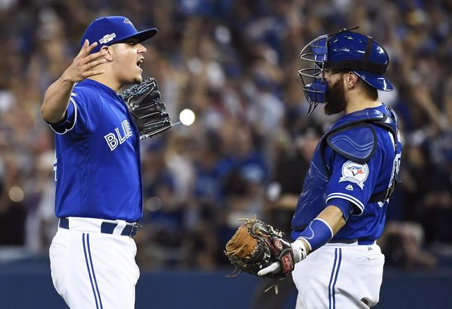 Blue Jays Bromance: Friendship blossoms between Osuna and Martin | iNFOnews.ca