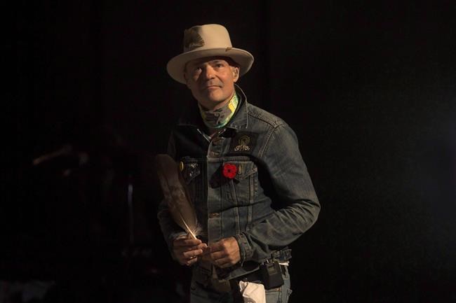 Beloved Tragically Hip frontman Gord Downie dead at 53 after public cancer battle | iNFOnews.ca