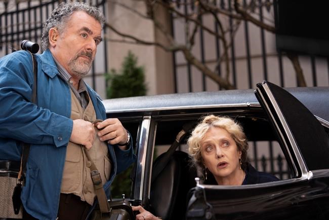Canadian actor Saul Rubinek feels he was 'born to play' Nazi hunter on 'Hunters' | iNFOnews.ca