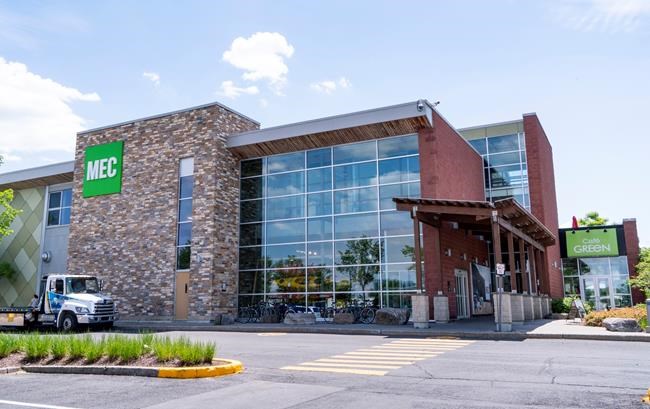 Some Canadian retailers join global climate strike, plan to close shop Friday | iNFOnews.ca Some Canadian retailers join global climate strike, plan to close shop Friday | iNFOnews.ca