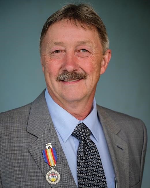 Search on for B.C. fire chief who may have been swept away in swollen creek | iNFOnews.ca