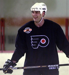 Captain is Back: Lindros set for long-awaited induction into Flyers Hall of Fame | iNFOnews.ca Captain is Back: Lindros set for long-awaited induction into Flyers Hall of Fame | iNFOnews.ca