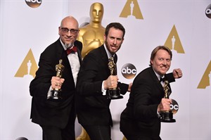 Canadian Oscar winner Chris Williams on chatting up Travolta, The Rock backstage | iNFOnews.ca CP32063274