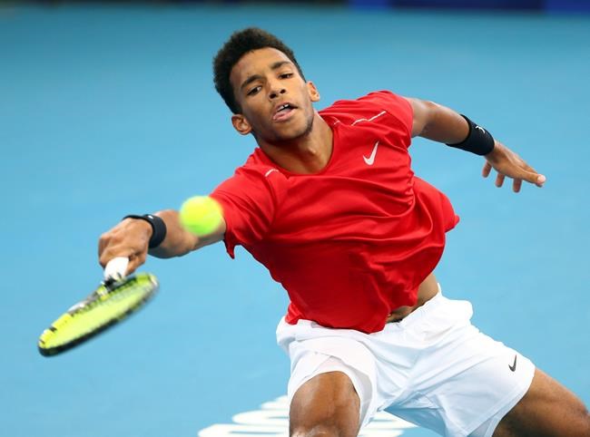 Canadian Felix Auger-Aliassime falls to surging Russian in Adelaide semis | iNFOnews.ca CP1982885056