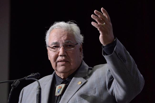 Get on with tackling outstanding issues with Indigenous child welfare: Sinclair | iNFOnews.ca