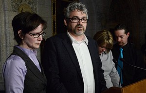Man pleads not guilty to threatening, harassing father of Rehtaeh Parsons | iNFOnews.ca CP28929408