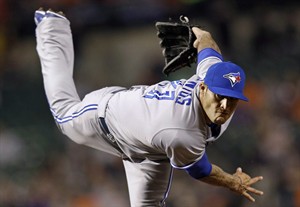 Blue Jays designate Santos for assignment, hope reliever can work out problems | iNFOnews.ca CP29212447