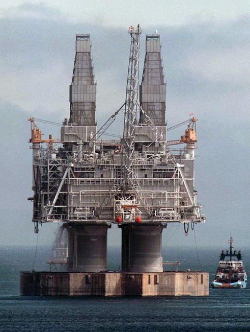 Hibernia suspends oil production after 12,000-litre spill off Newfoundland | iNFOnews.ca