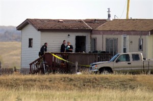 RCMP investigate deaths of 2 men, 1 woman in rural Alberta; no risk to public | iNFOnews.ca CP30148157