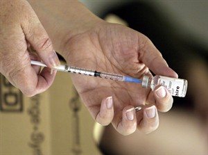 Flu shot lowers risk of rare side-effect in most seasons for most people | iNFOnews.ca CP31475600