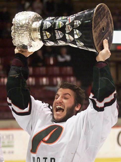 'Very risky': Low-flying helicopter pilot didn't see cables before deadly crash | iNFOnews.ca