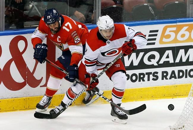 Calgary Flames mine free agency for utility forwards, sign Ryan, Czarnik | iNFOnews.ca