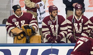 Luongo says he might still be with Canucks if he had started Heritage Classic | iNFOnews.ca CP31373812