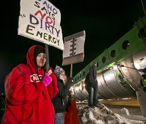 Anti-oilsands activists in the U.S. are getting visits from the FBI | iNFOnews.ca CP31802796
