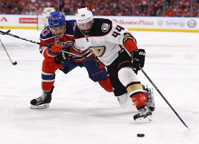 Nate Thompson drawn to Senators by wanting to play for Boucher again | iNFOnews.ca