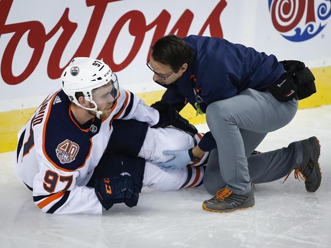 Sporting a brace, Oilers captain Connor McDavid mum on recovery from knee injury | iNFOnews.ca Sporting a brace, Oilers captain Connor McDavid mum on recovery from knee injury | iNFOnews.ca