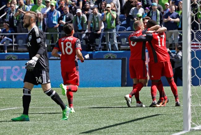 Toronto FC looks to extend winning streak to five as it visits Columbus | iNFOnews.ca