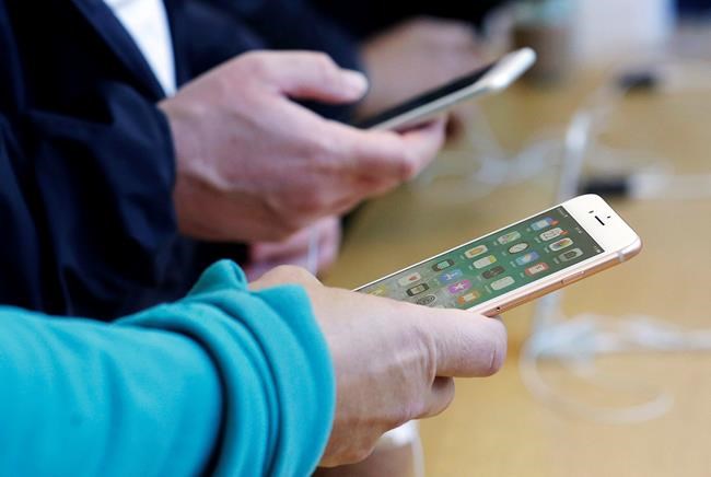 Schools struggle with phone bans:'These devices continue to cause major problems' | iNFOnews.ca