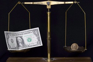 Loonie gains half a cent after Fed statement; attention turns to CPI figures | iNFOnews.ca CP29938876