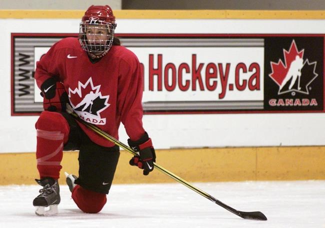 Boot camp first hurdle on road to Pyeongchang for Canadian women's hockey team | iNFOnews.ca
