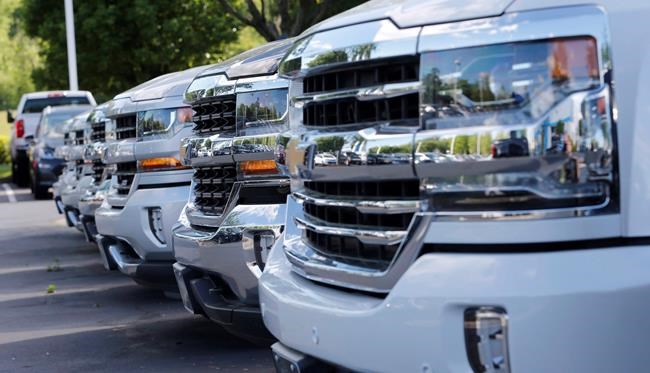 Auto sales 'assured' to crack two million mark in 2017 on strength of SUVs | iNFOnews.ca