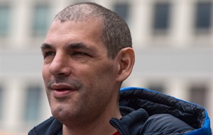 Hometown of ailing ex-NHLer Odjick to rename local arena after him | iNFOnews.ca CP29104599