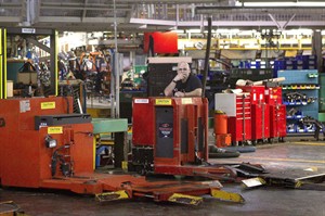 Ford opts for Mexico instead of Ontario for engine plant, union says | iNFOnews.ca CP30414910