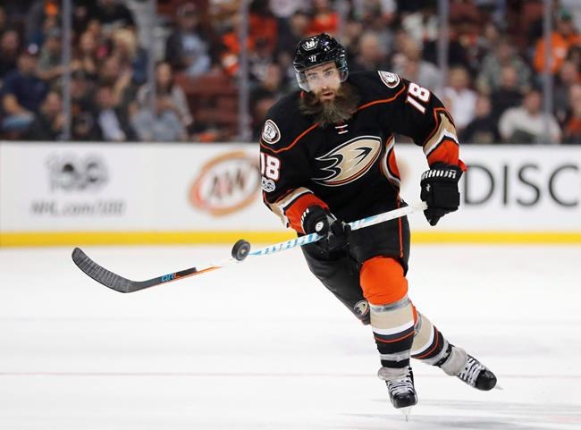Anaheim Ducks winger Patrick Eaves keen to return after serious health scare | iNFOnews.ca